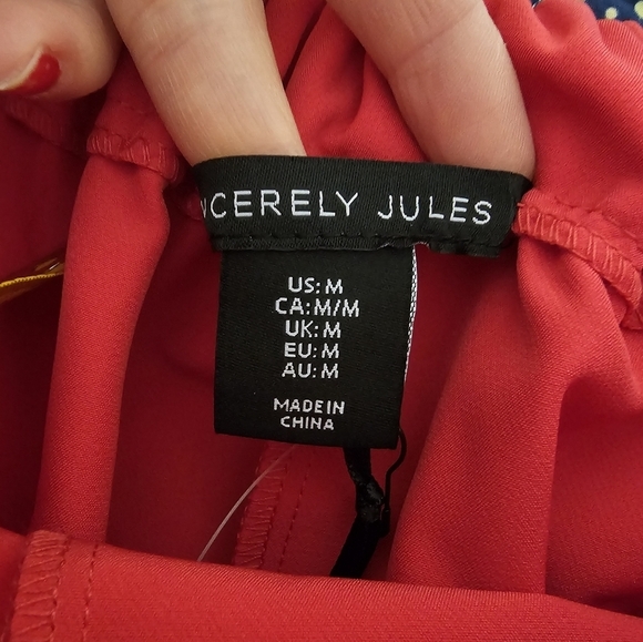 Sincerely Jules Hot Pink Dress Shorts Women's Size Medium NWT - Picture 2 of 9